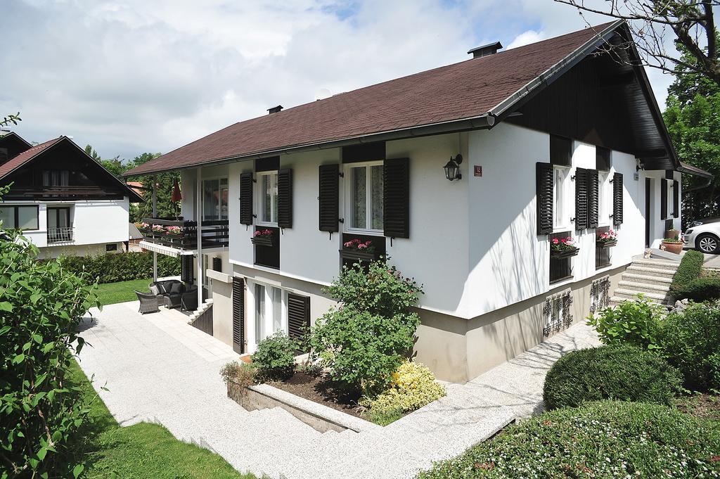 Apartments Villa Annamaria Μπλεντ Εξωτερικό φωτογραφία