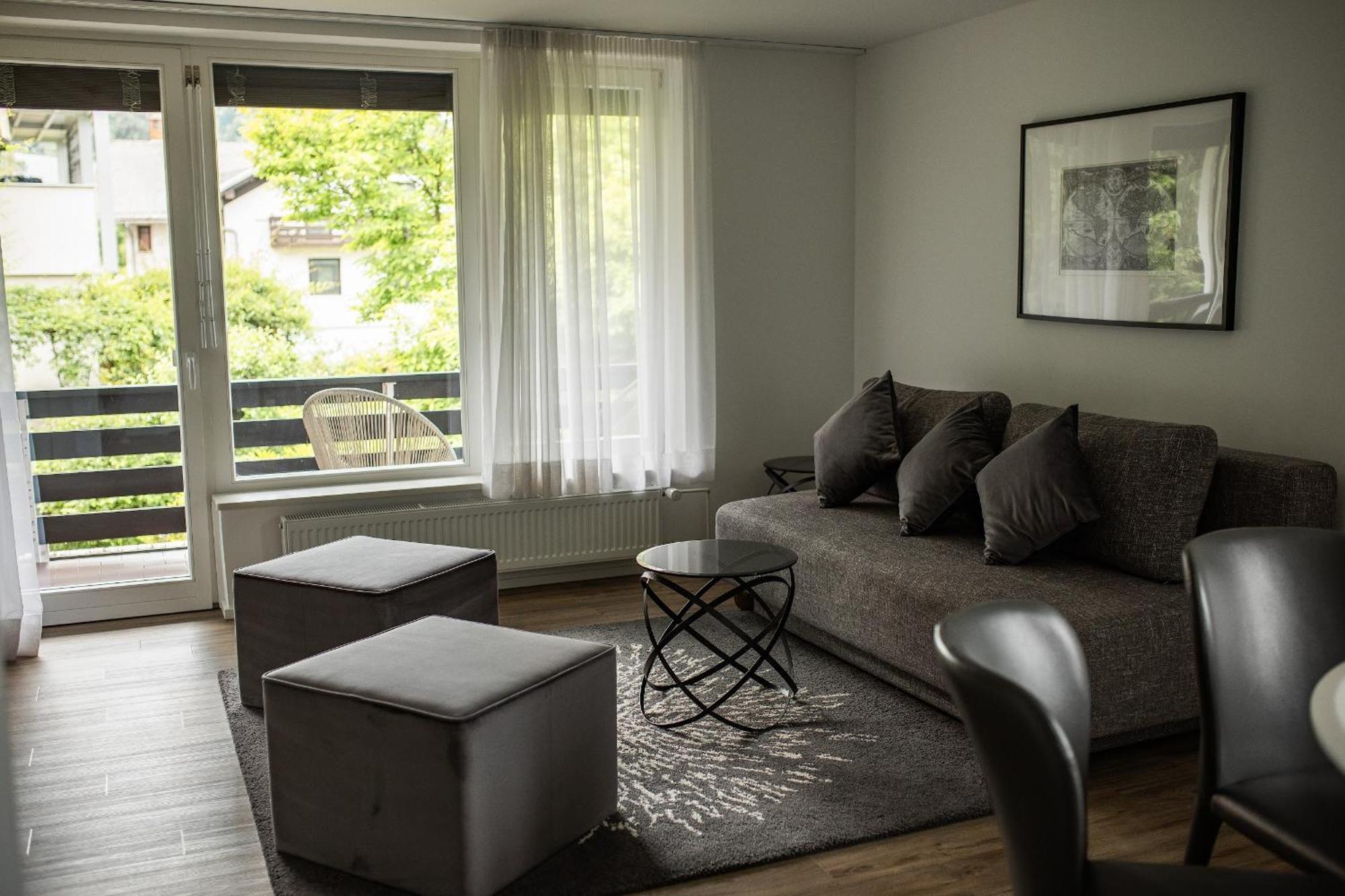 Apartments Villa Annamaria Μπλεντ Εξωτερικό φωτογραφία